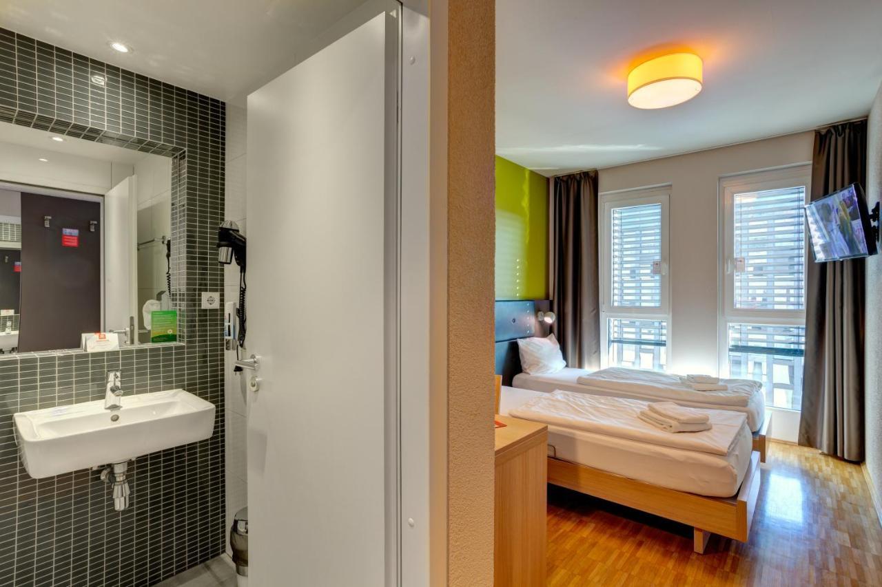 Meininger Hotel Frankfurt/Main Messe Франкфурт-на-Майні Екстер'єр фото
